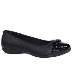 NWT Time and Tru Buckle Toe Flats